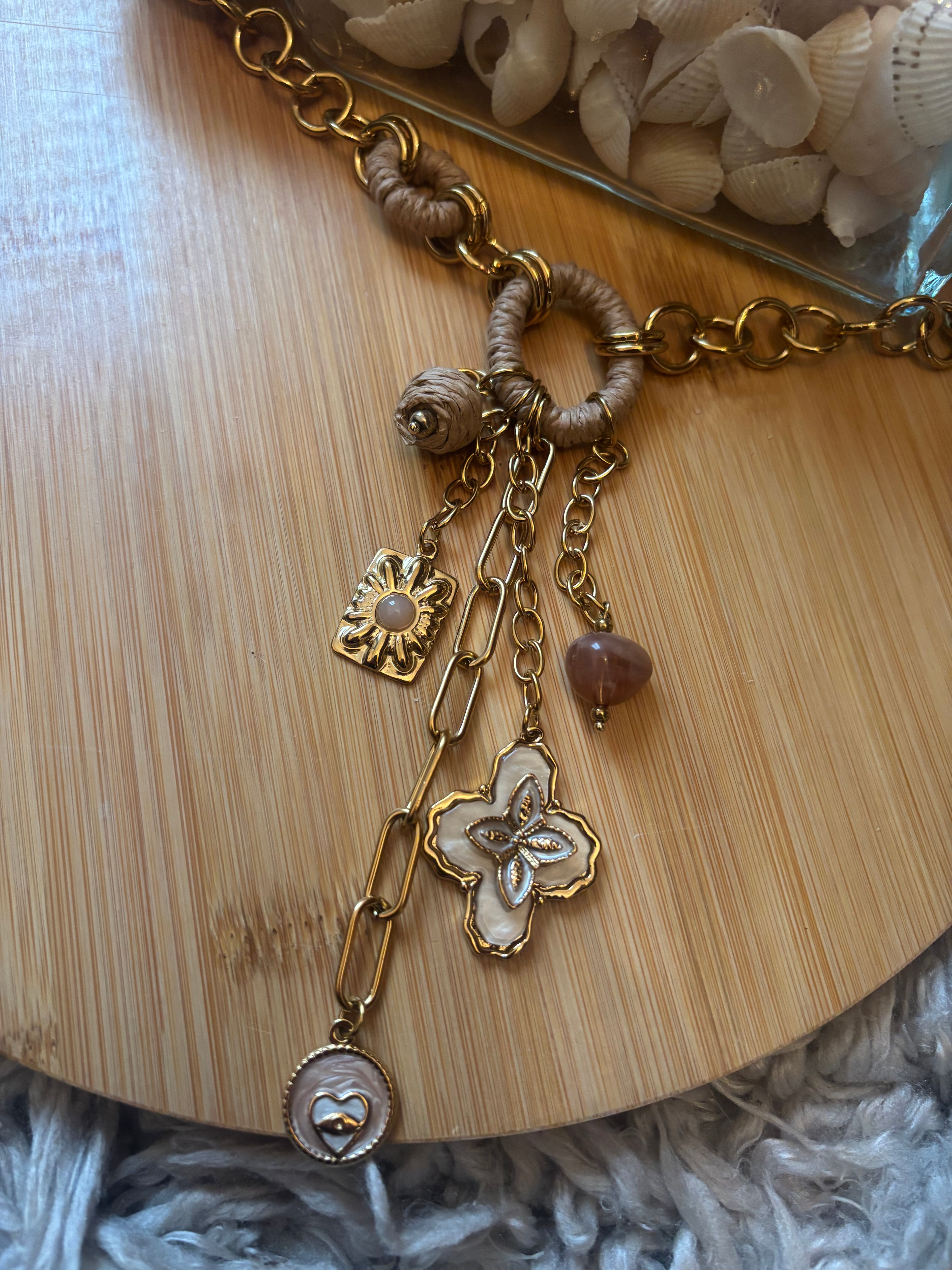 Collier Corail